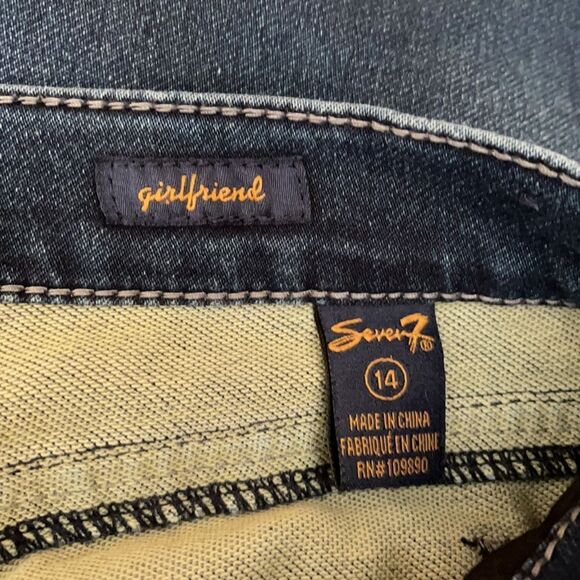 Seven7 Crop Girlfriend Jeans Distressed 14 - Picture 14 of 16